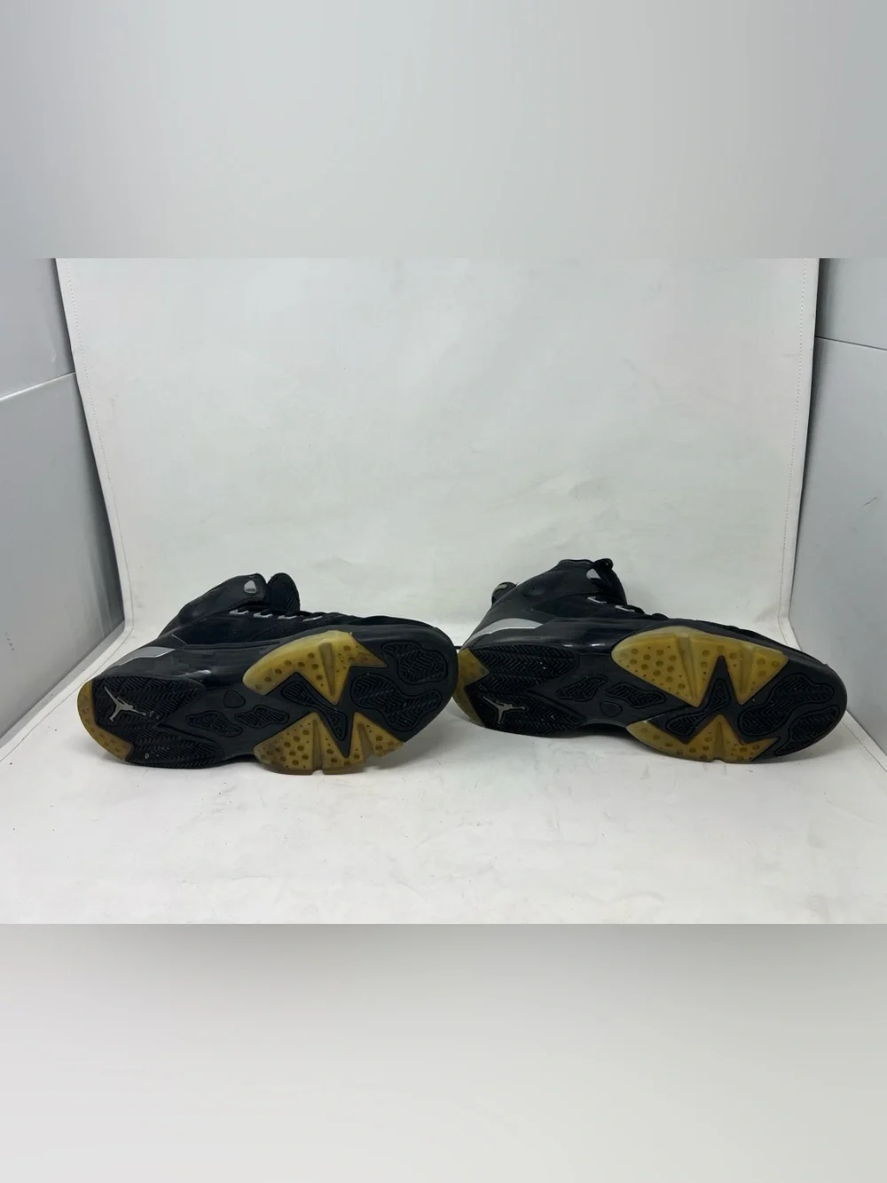 Nike Jordan Black Athletic High-Top Sneakers worn twice size 11